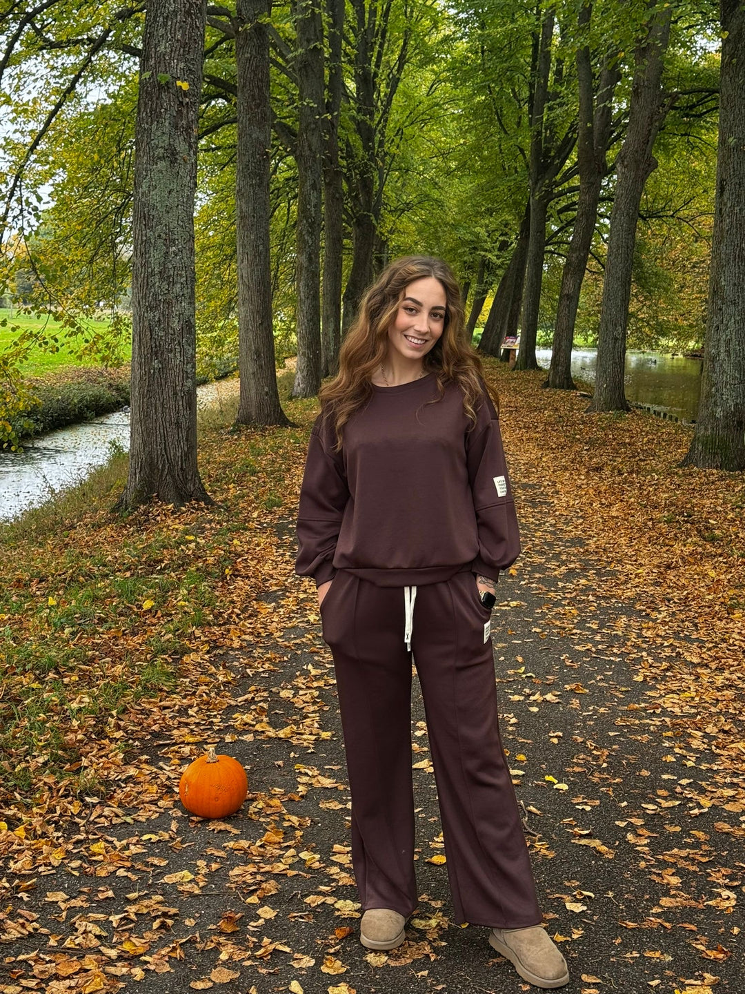 🤎 Chocoladebruin Loungepak – Cozy, Trendy & Onmisbaar