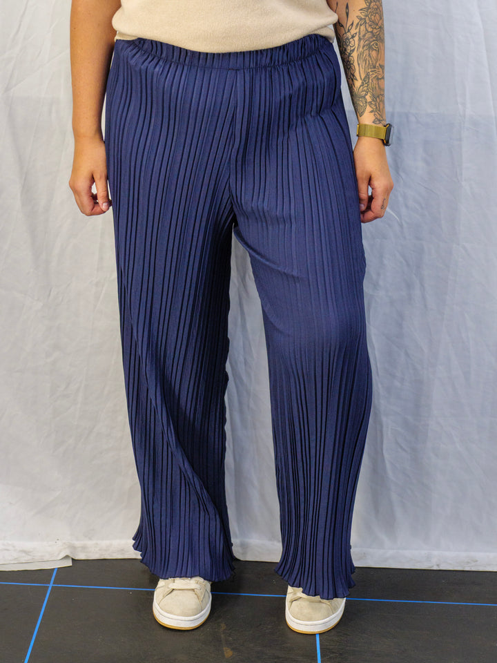 Yvette Plissé Broek