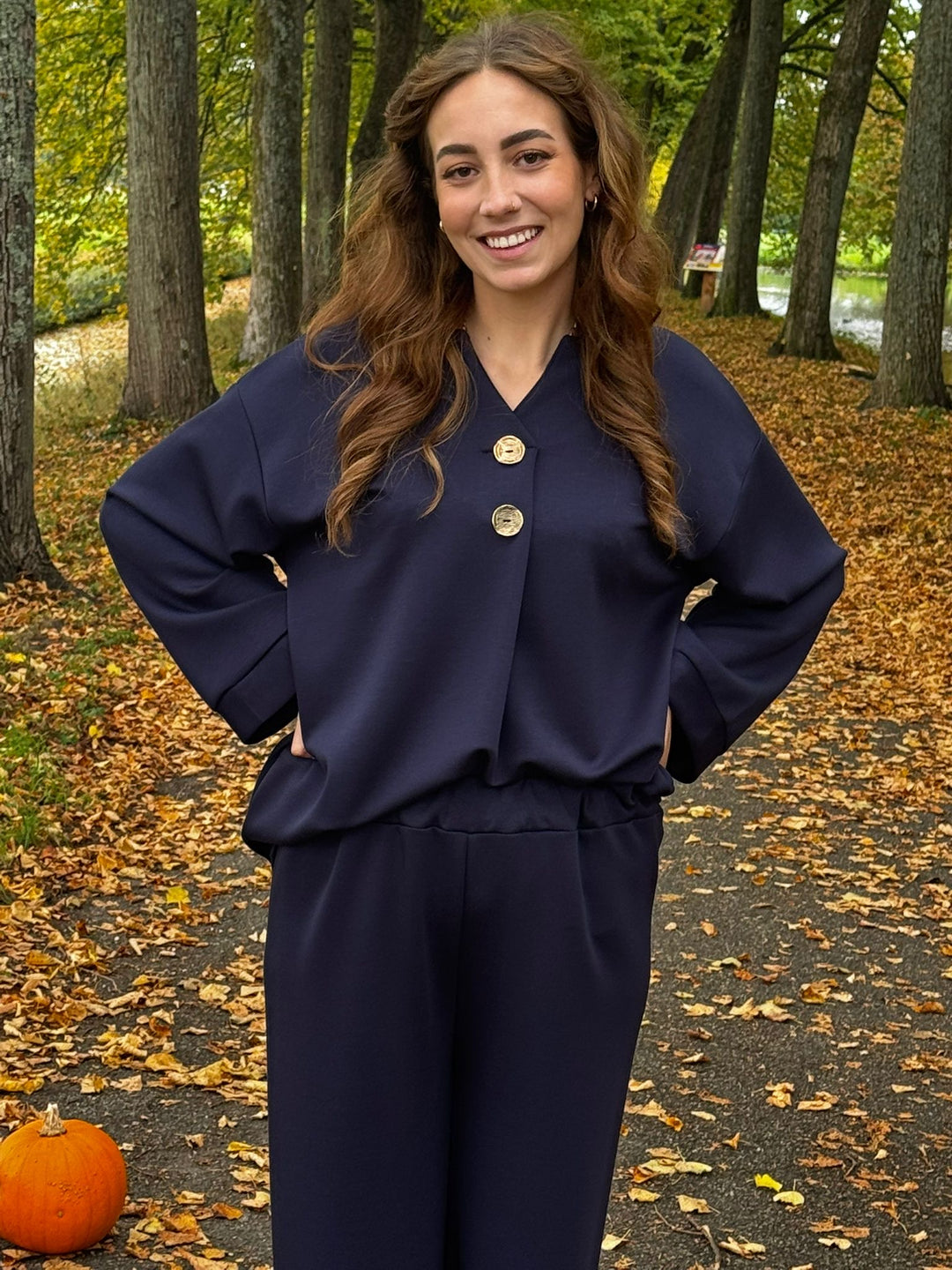💙 Navy Blauw Loungepak – Tijdloos, Comfortabel & Zelfverzekerd