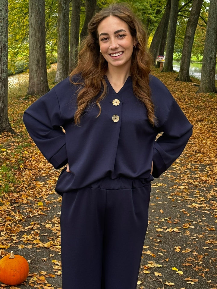 💙 Navy Blauw Loungepak – Tijdloos, Comfortabel & Zelfverzekerd