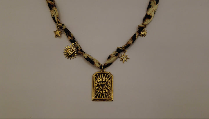 Stainless Steel Ketting – Zonnebedel & Sterren aan Panterprint Band