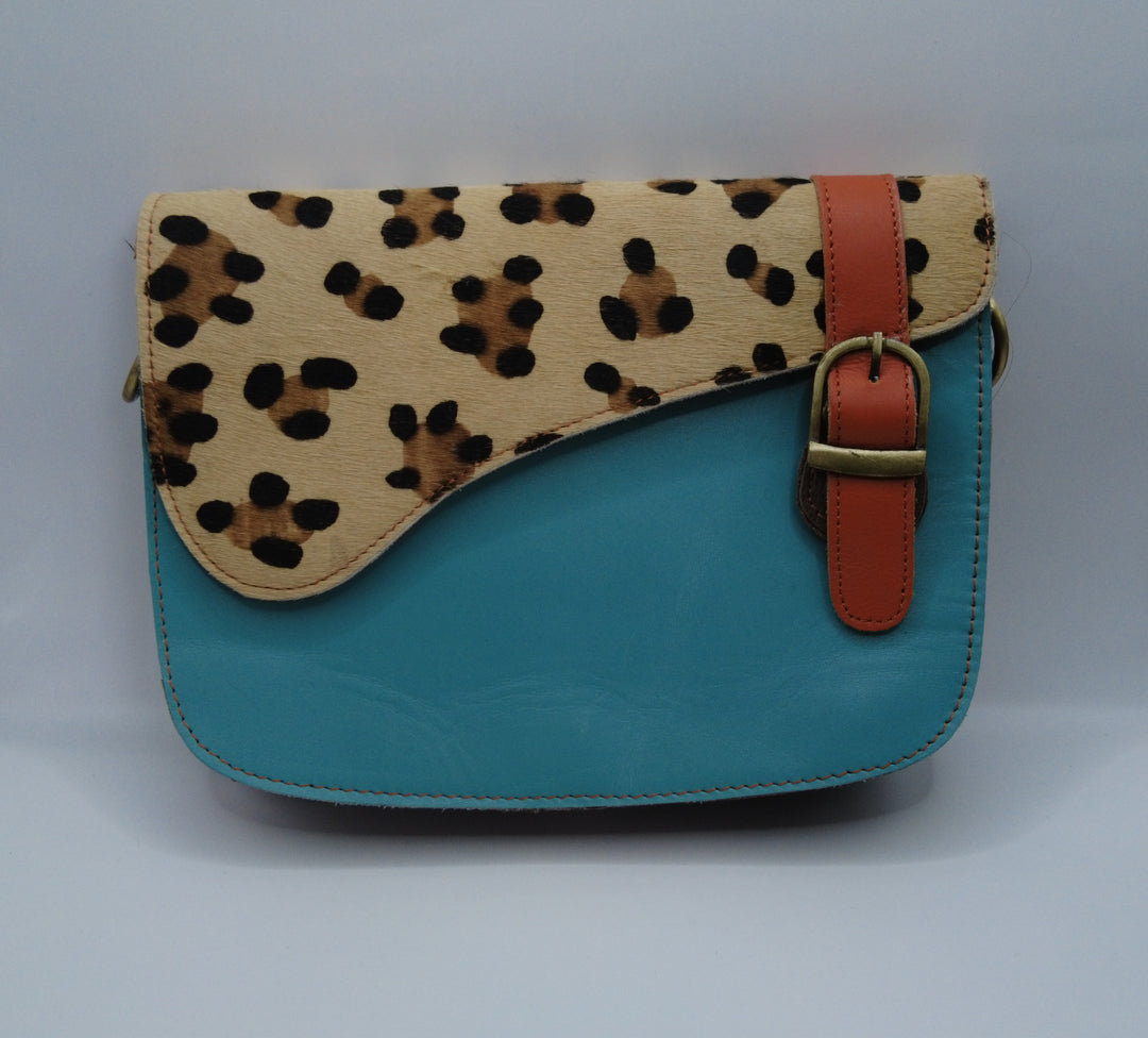 Blue Panther Chic – Leren Schoudertas met Gesp