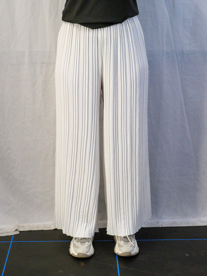 Yvette Plissé Broek