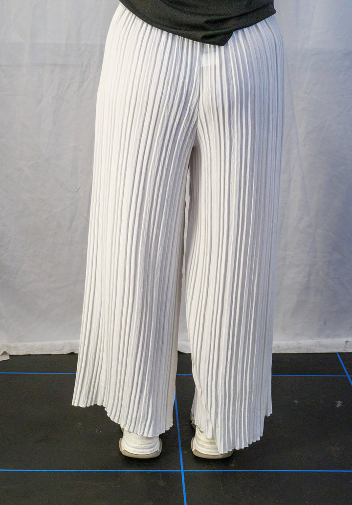 Yvette Plissé Broek