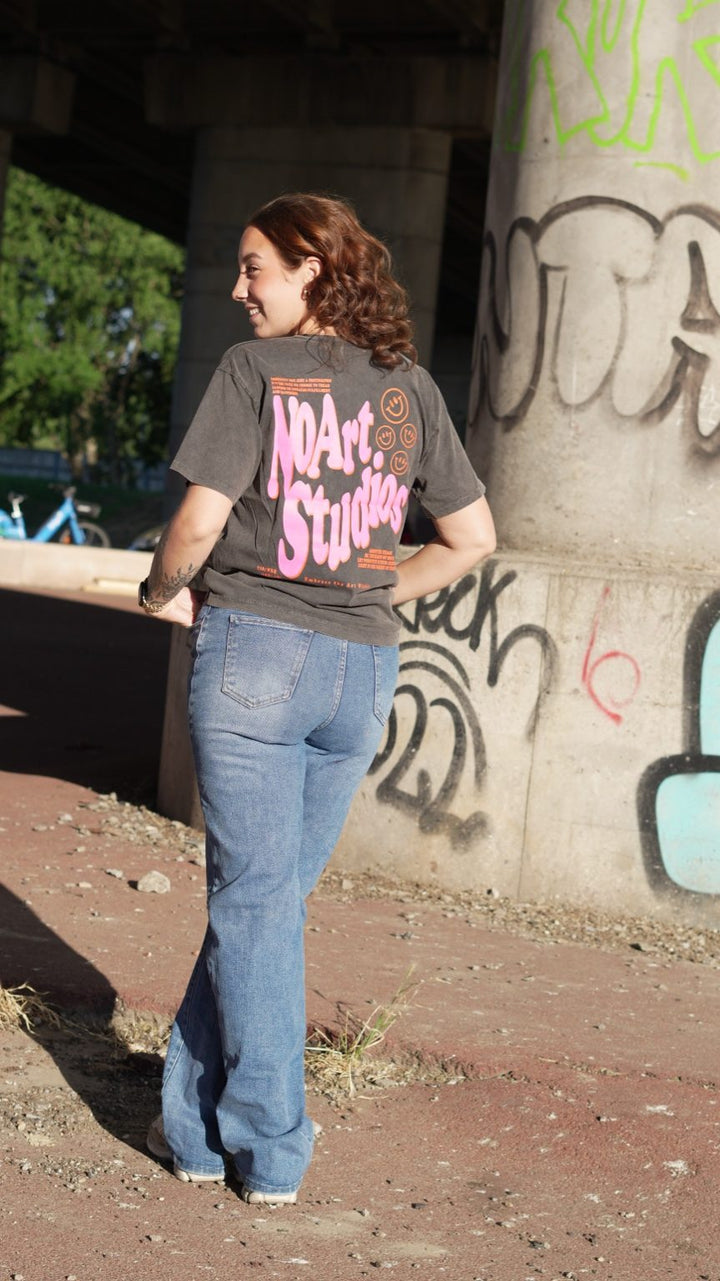 No Art Studio Streetwear T-Shirt