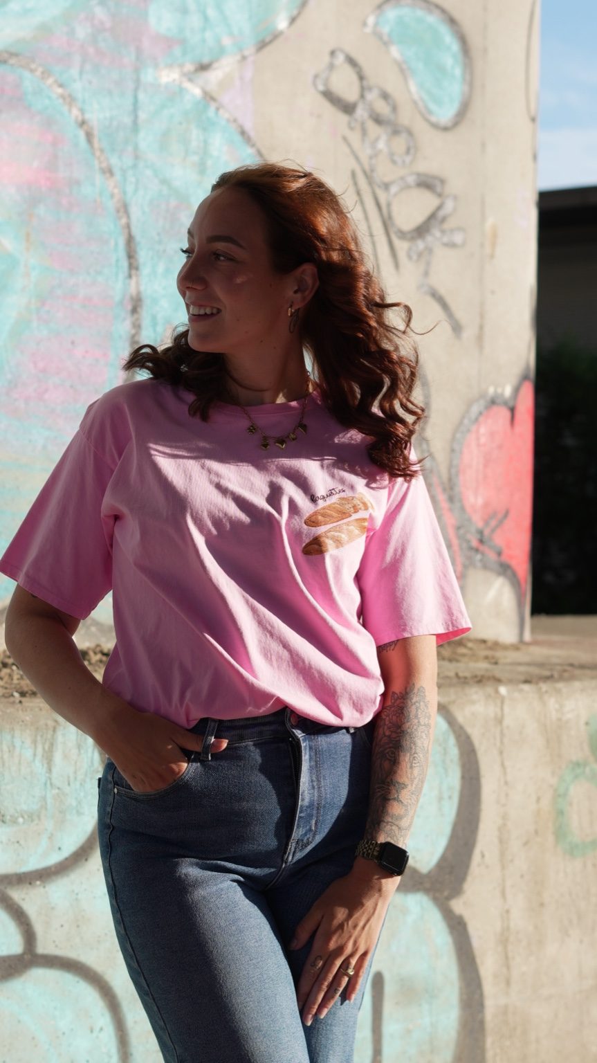 Baguettes Graphic T-Shirt – Roze