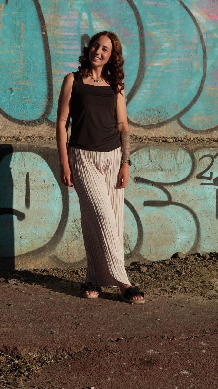 Yvette Plissé Broek
