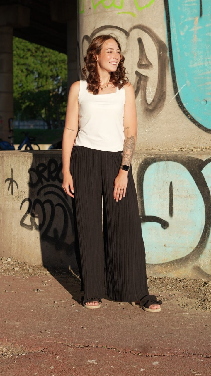 Yvette Plissé Broek