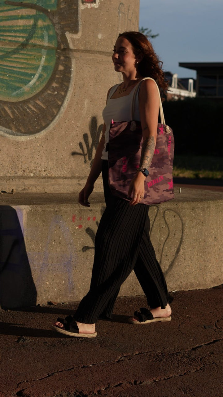 City Camo XL Shopper – Pink Edition